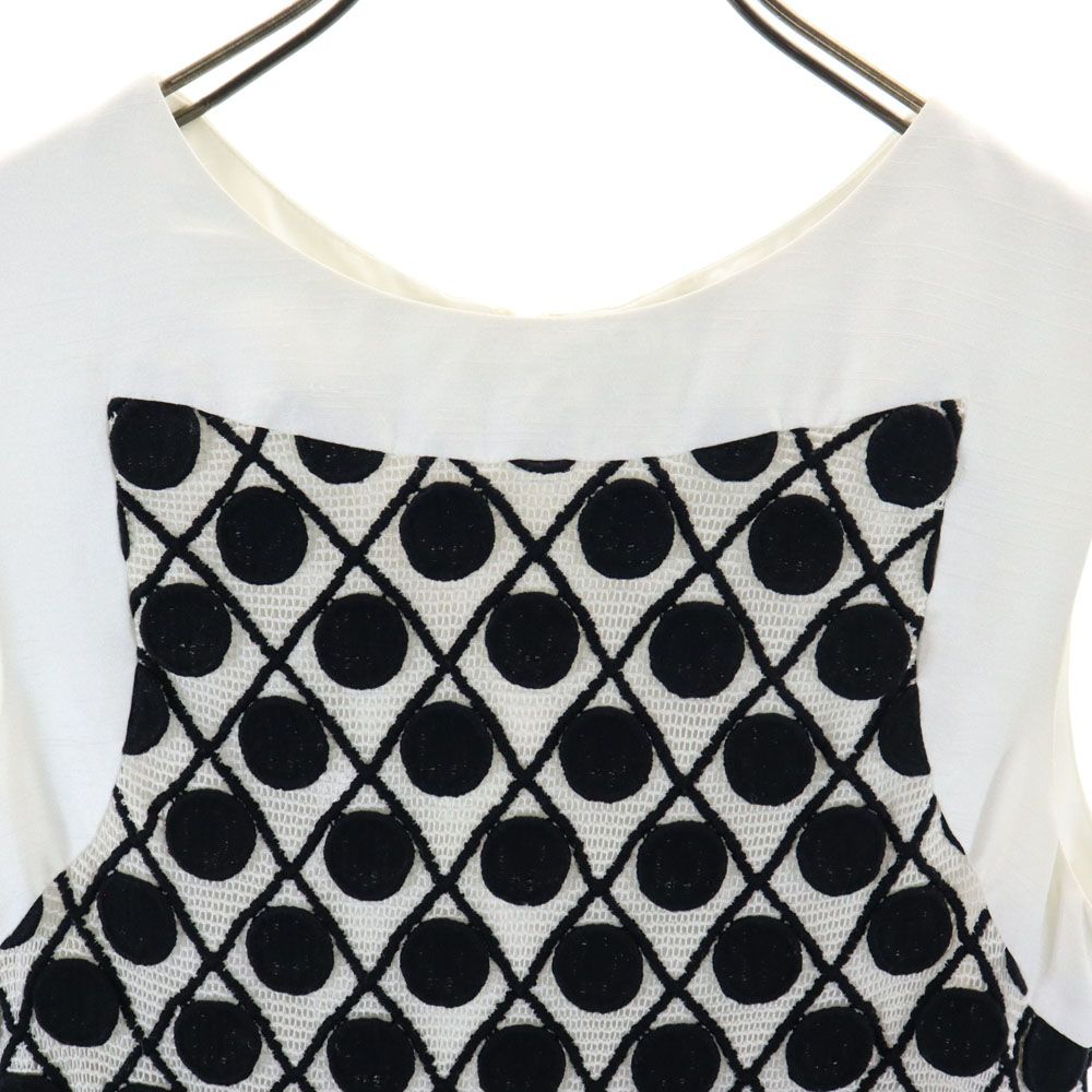 Pierre Cardin ピエールカルダン ノースリーブ 膝丈ワンピース 38 ホワイト レディース