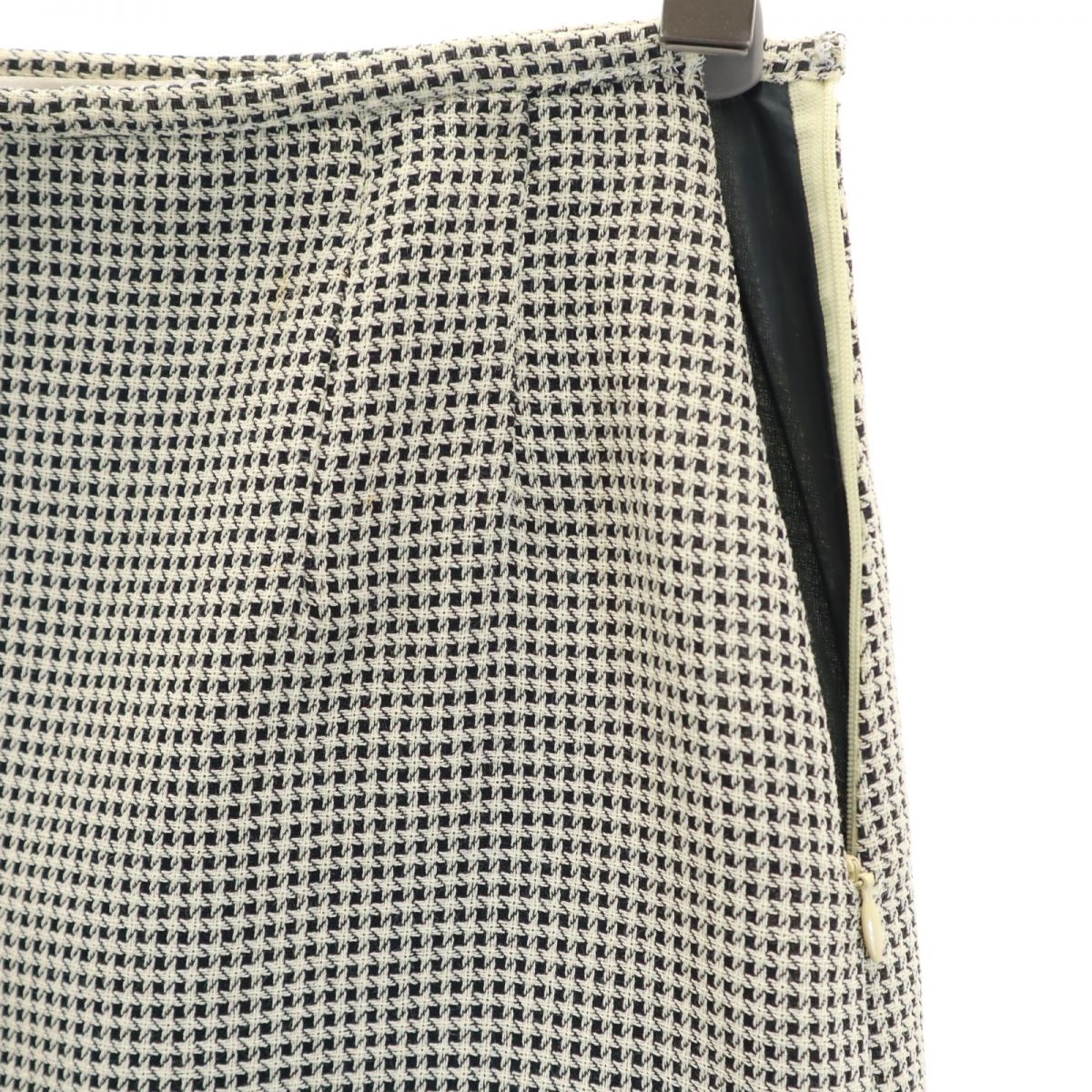 VALENTINO ヴァレンティノ イタリア製 ウール 総柄 ミディ丈 タイトスカート 42 生成り サイドスリット サイドジップ レディース