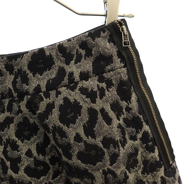 ランバンオンブルー レオパード柄 ショートパンツ 36 シルバー系 LANVIN en Bleu レディース