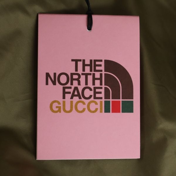 未使用 グッチ ザノースフェイス 総柄 ナイロンジャケット L クリーム GUCCI THENORTHFACE 限定コラボ レディース