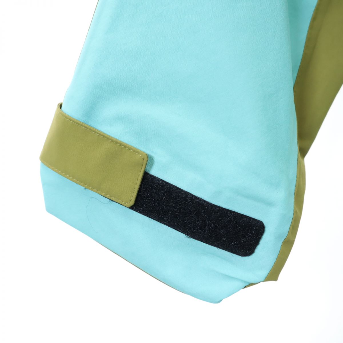 adidas アディダス TERREX ナイロンジャケット M カーキ系 フード メンズ