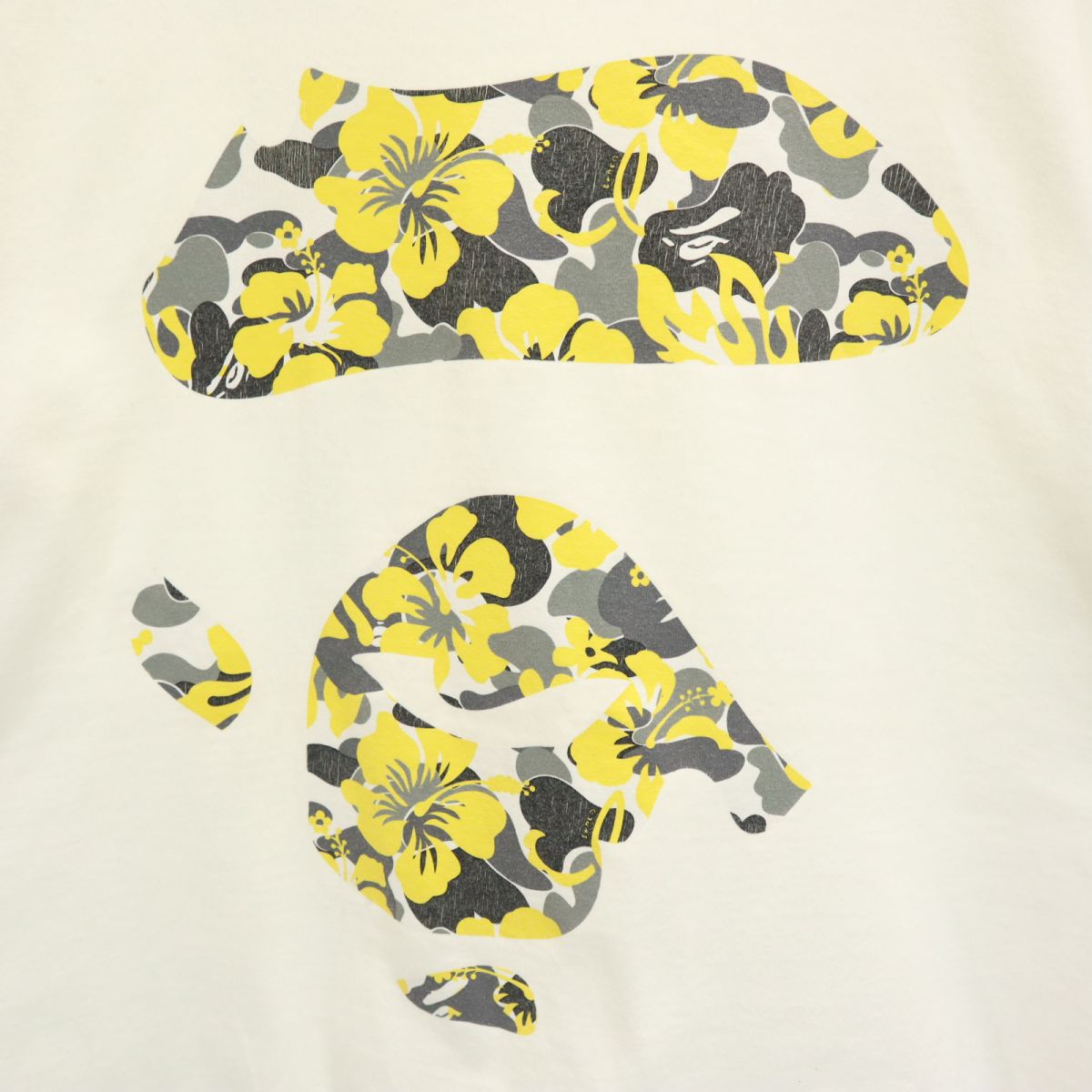 A BATHING APE アベイシングエイプ 日本製 プリント 半袖 Tシャツ S ホワイト メンズ