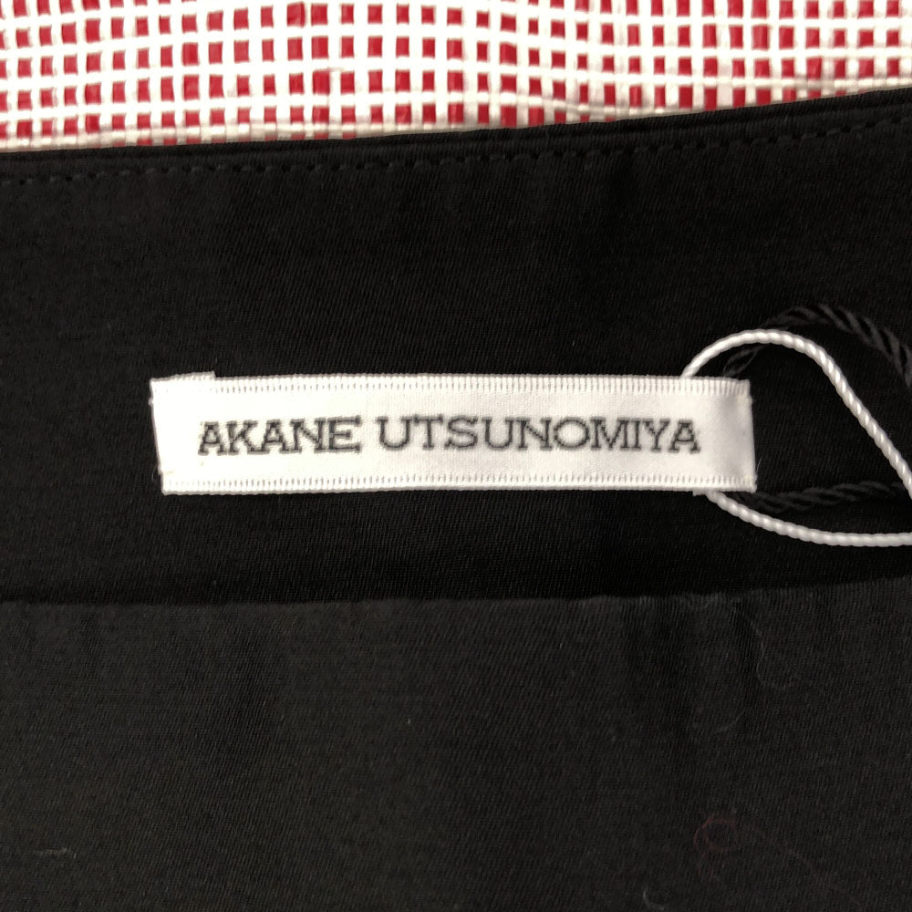 未使用 AKANE UTSUNOMIYA アカネウツノミヤ 日本製 チェック柄 ミモレ丈 スカート 38 レッド系 裏地付き サイドジップ タグ付き レディース