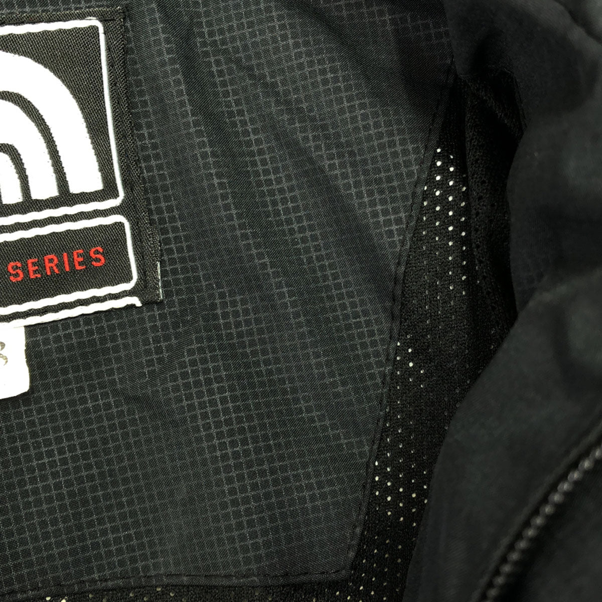 THE NORTH FACE ザノースフェイス ロゴ刺繍 SUMMIT SERIES マウンテンパーカー 8 ブラック×カーキ 裏メッシュ アウトドア キッズ