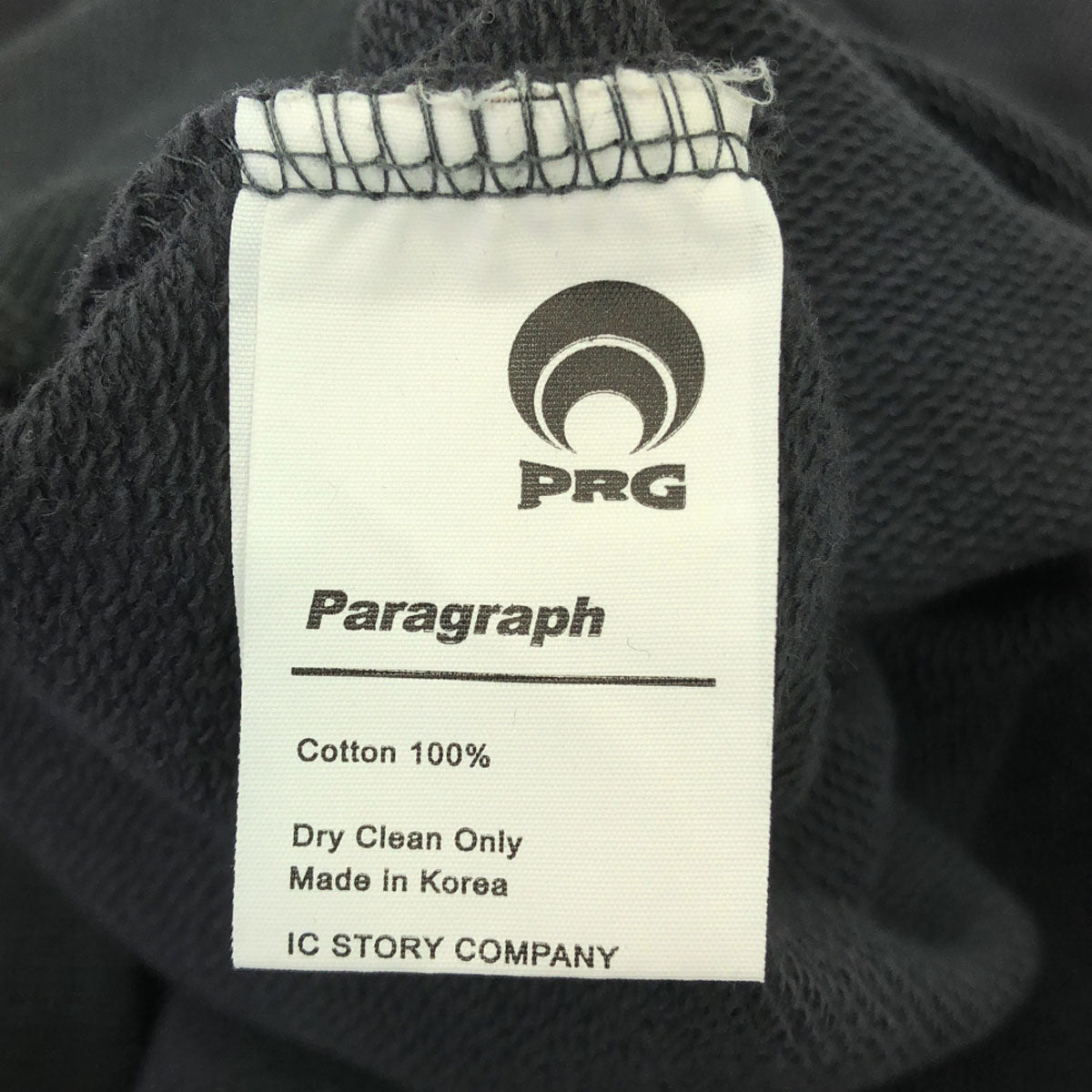 PARAGRAPH パラグラフ P08 フロントビッグアーチロゴ 長袖 スウェット ブラック トレーナー メンズ