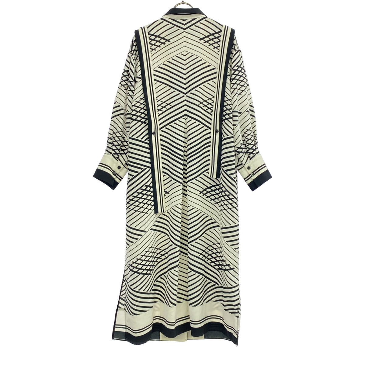 ADORE アドーア 日本製 長袖 オプティカルプリント ワンピース 36 オフホワイト×ブラック レディース