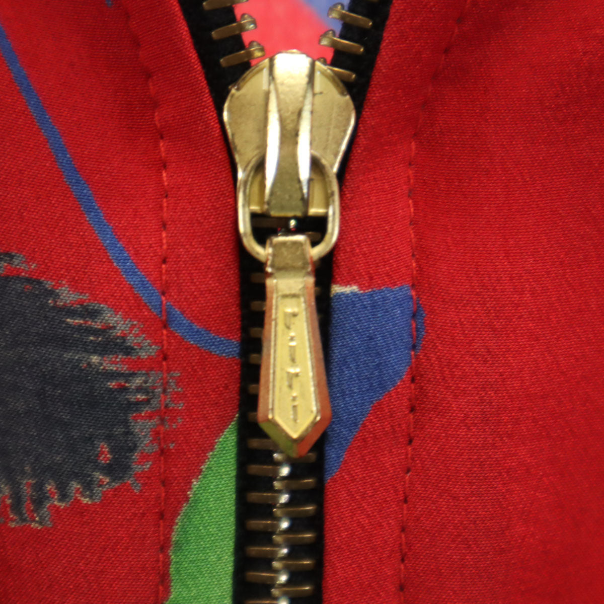 CHANEL BOUTIQUE シャネル ブティック ヴィンテージ 総柄 ブルゾン レッド ジャケット ririジップ レディース