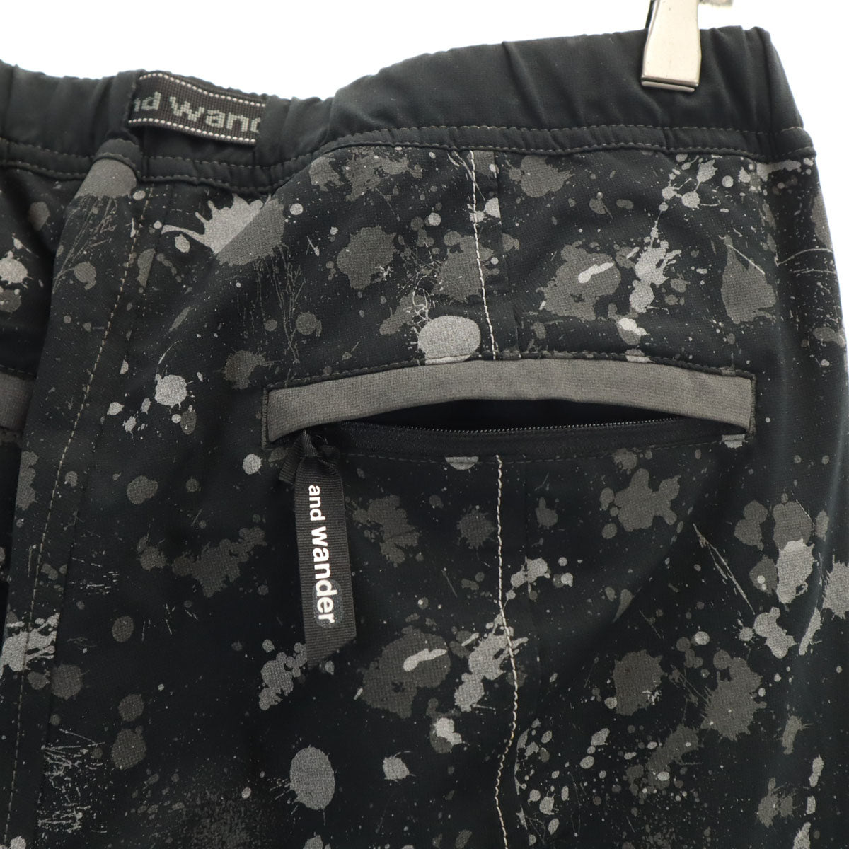 and wander アンドワンダー 日本製 ペイント柄 長袖 ドライストレッチ シャツ 上下 セットアップ 3 ブラック メンズ