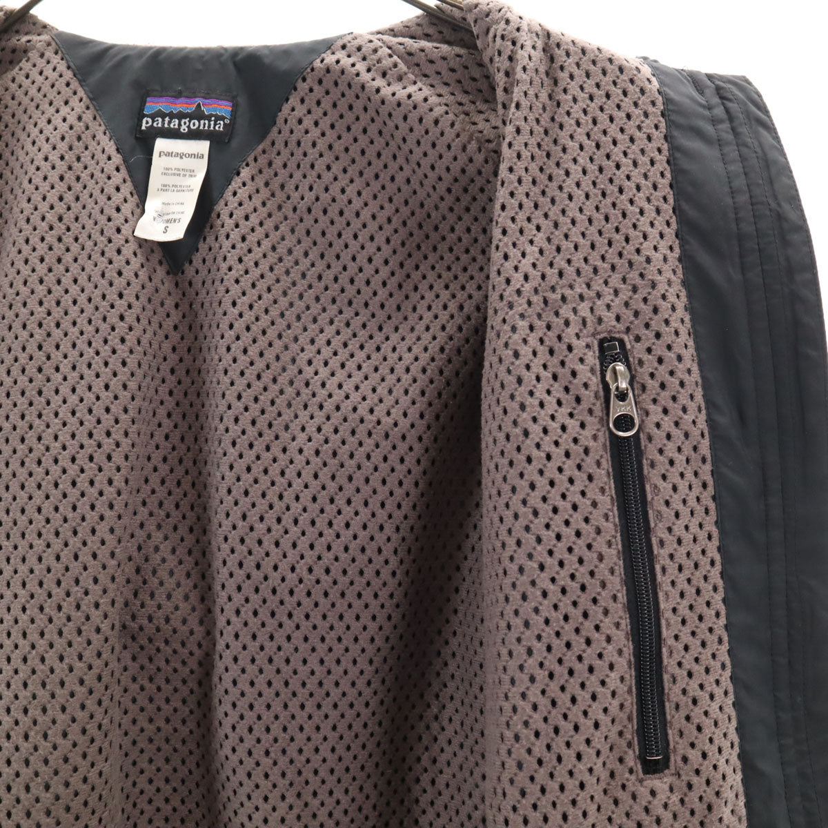 patagonia パタゴニア 長袖 ジップパーカー S 黒 アウトドア レディース