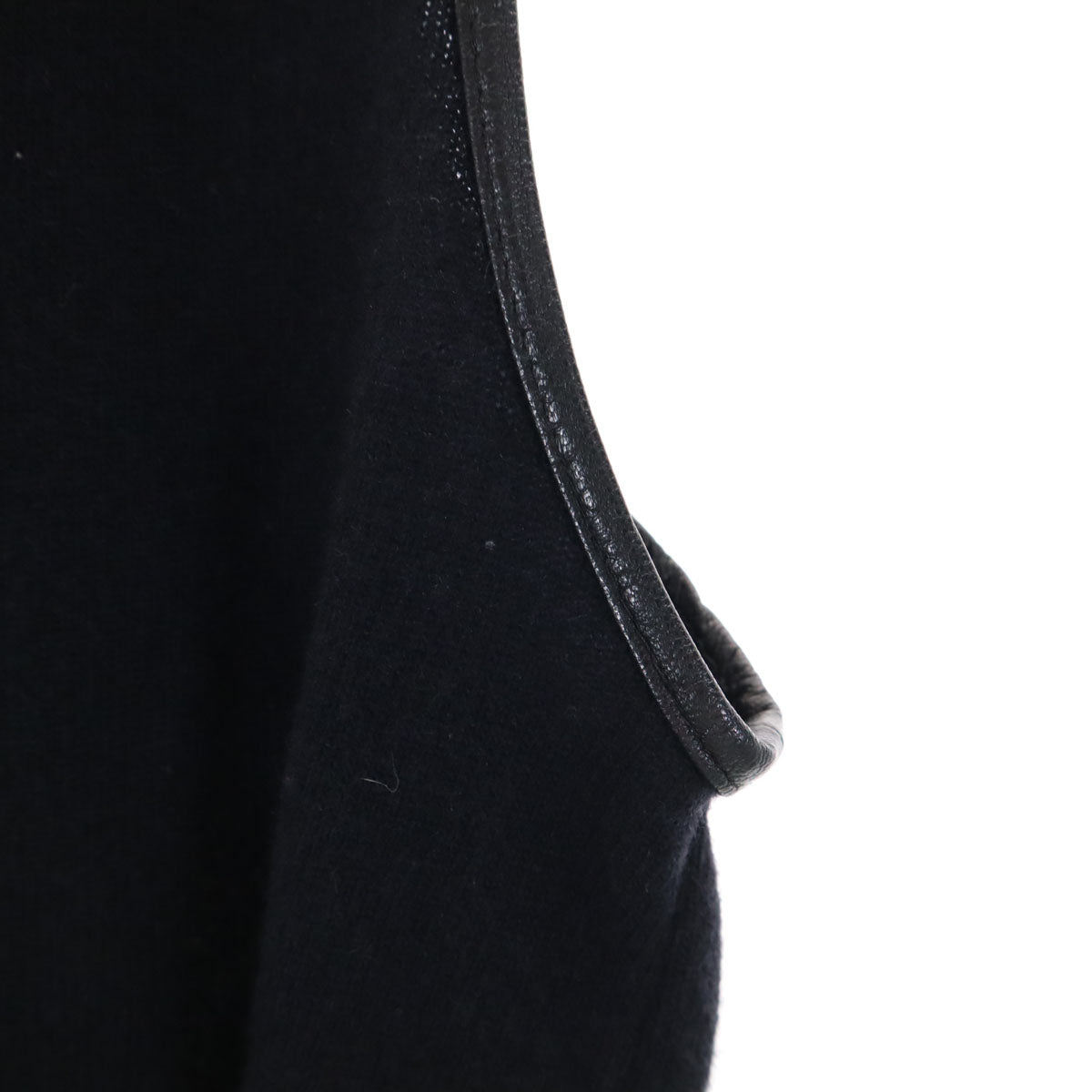 Emporio Armani エンポリオアルマーニ イタリア製 カシミヤブレンド ノースリーブ カシュクール ニット 38 ブラック レディース