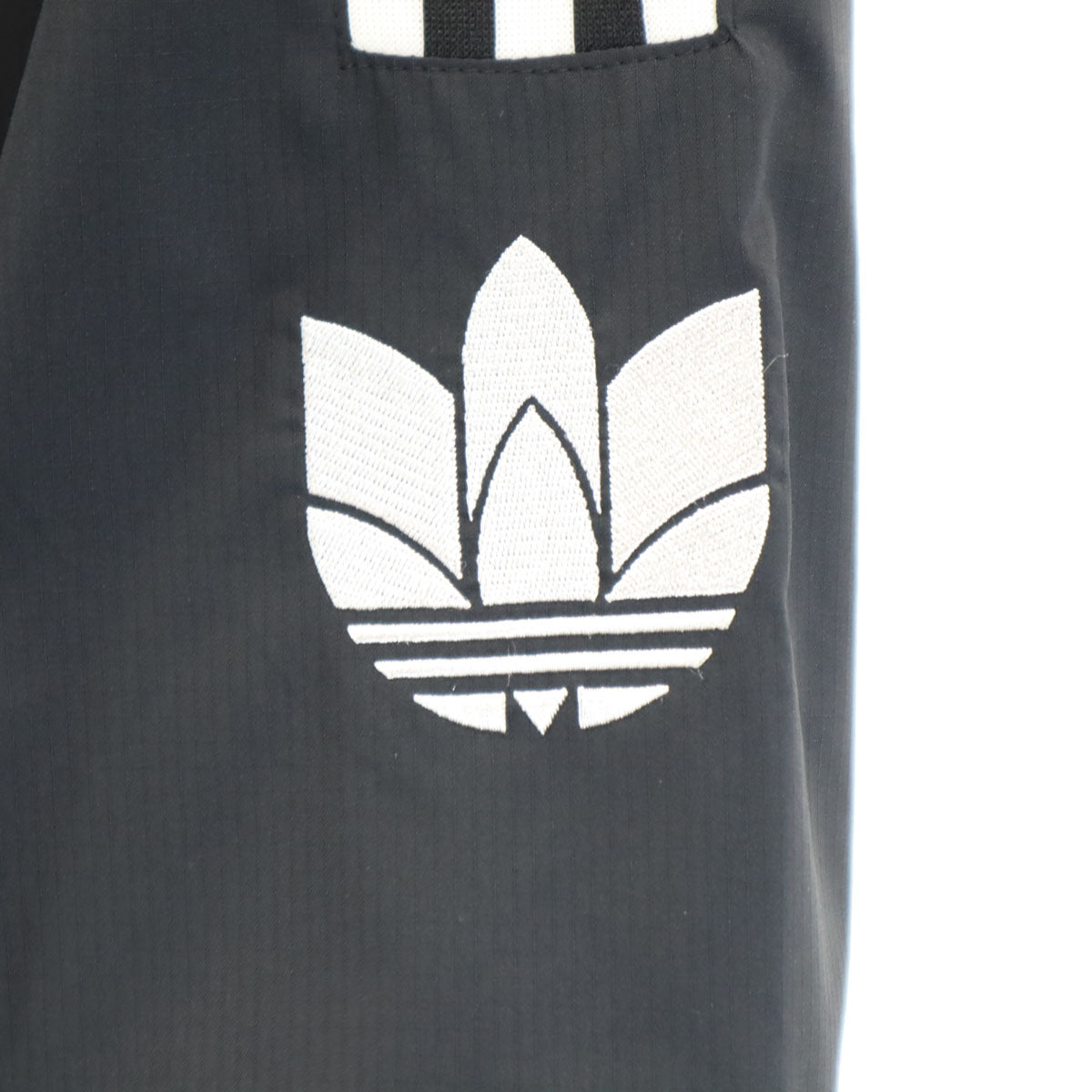 未使用 adidas Originals アディダスオリジナルス トレフォイルロゴ ウインドブレーカー XO ブラック ジャケット 裏メッシュ メンズ