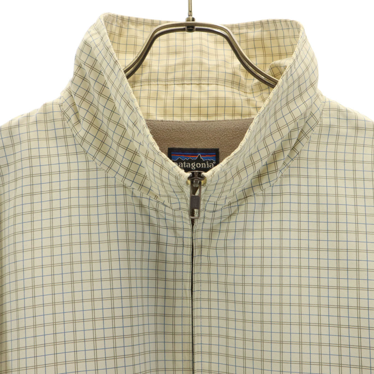 patagonia パタゴニア チェック ナイロンジャケット L クリーム系 27265F7 アウトドア 裏フリース メンズ