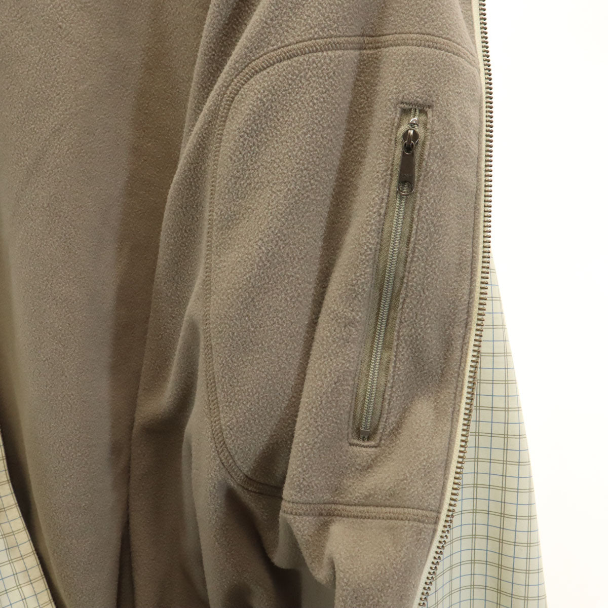 patagonia パタゴニア チェック ナイロンジャケット L クリーム系 27265F7 アウトドア 裏フリース メンズ