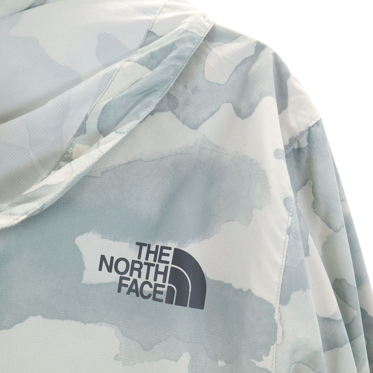 THE NORTH FACE ザノースフェイス 総柄 ウインドブレーカー L ライトグレー アウトドア A5K0 裏メッシュ メンズ