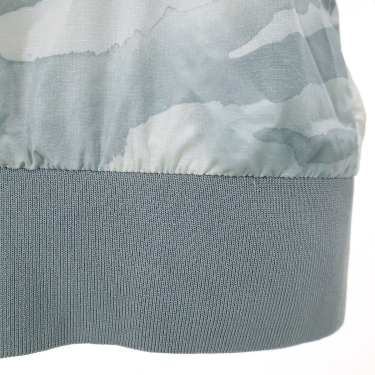 THE NORTH FACE ザノースフェイス 総柄 ウインドブレーカー L ライトグレー アウトドア A5K0 裏メッシュ メンズ