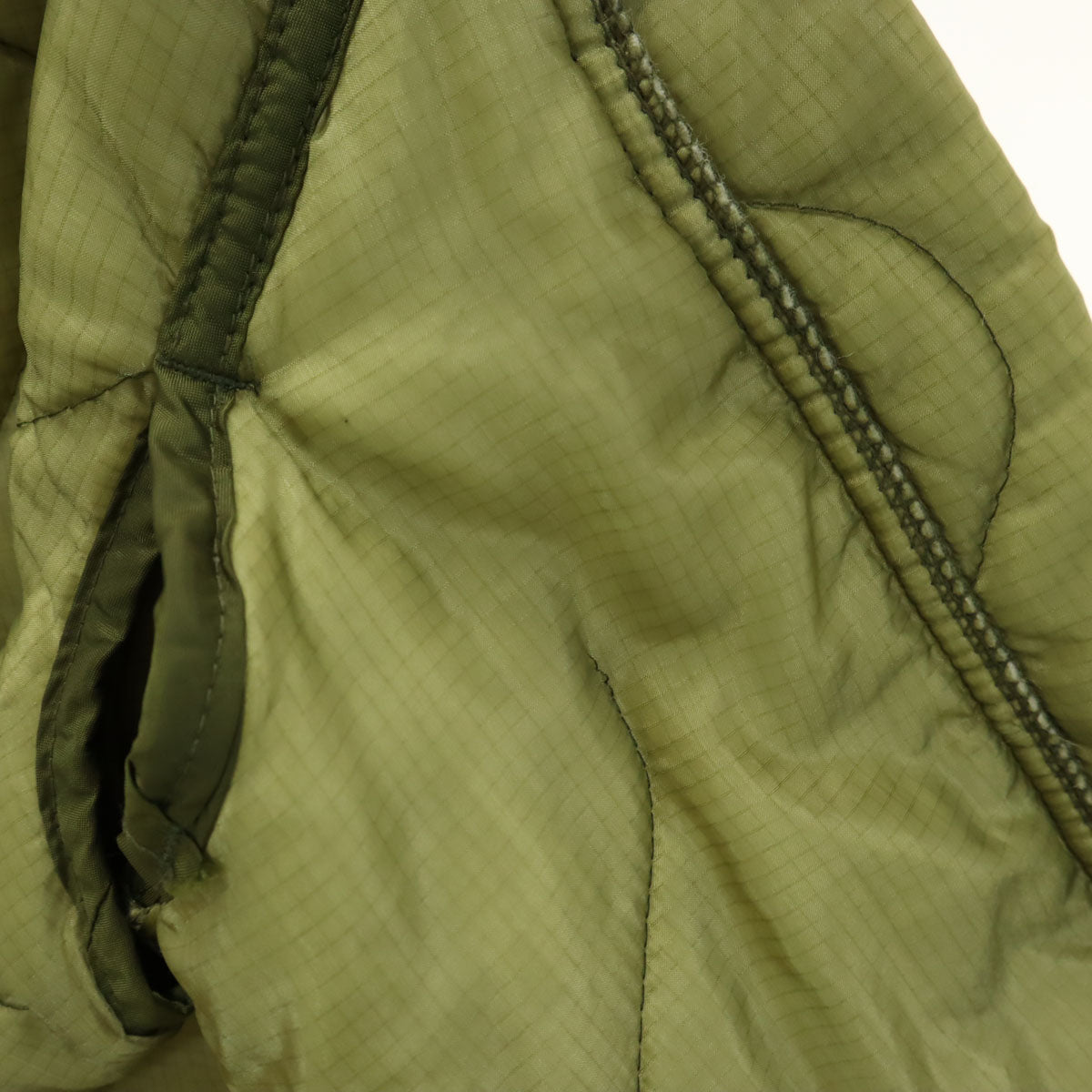US ARMY アメリカ軍 80s ヴィンテージ DLA キルティングジャケット M カーキ メンズ