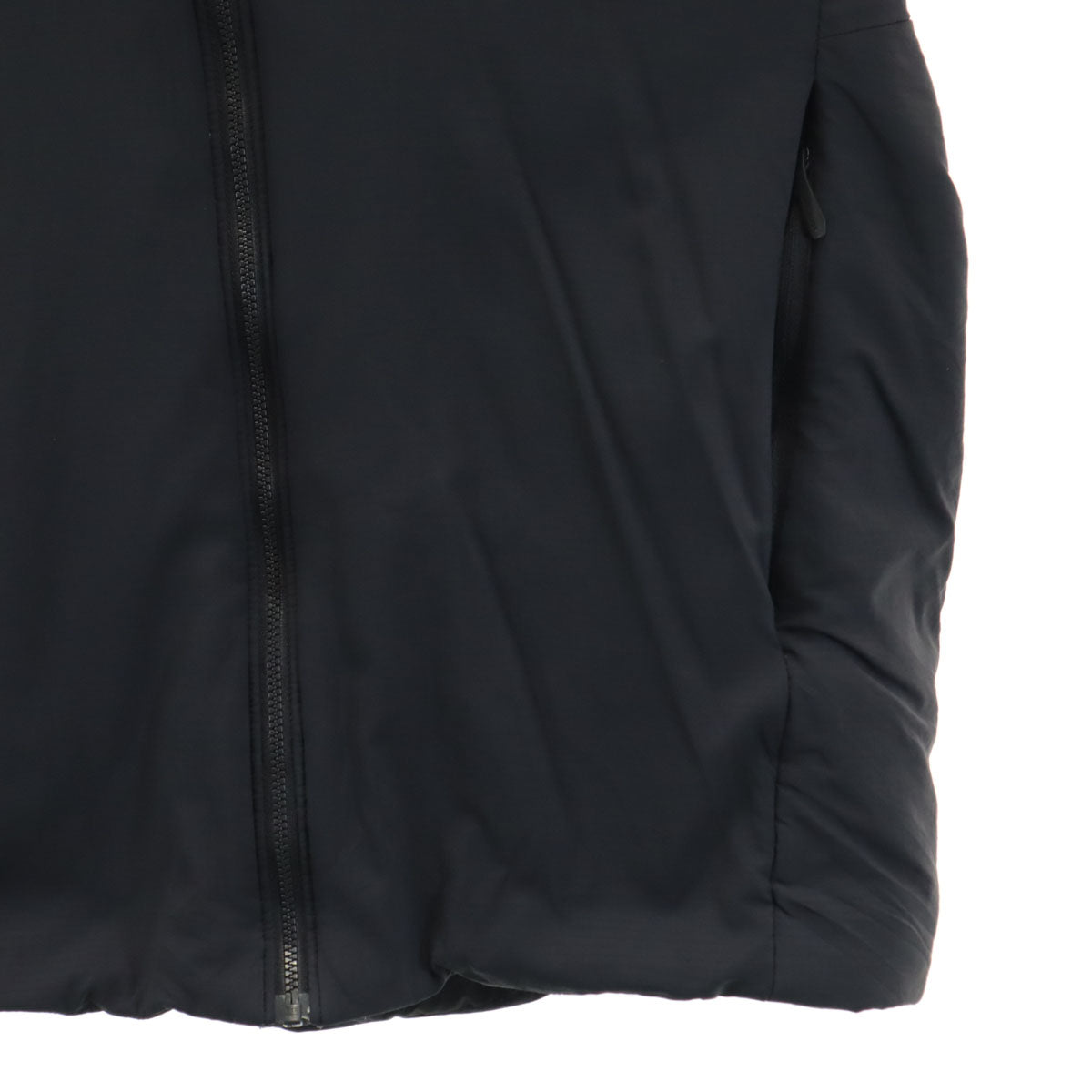 ARC'TERYX アークテリクス アトム AR ジャケット M チャコールブラック 中綿 アウトドア メンズ