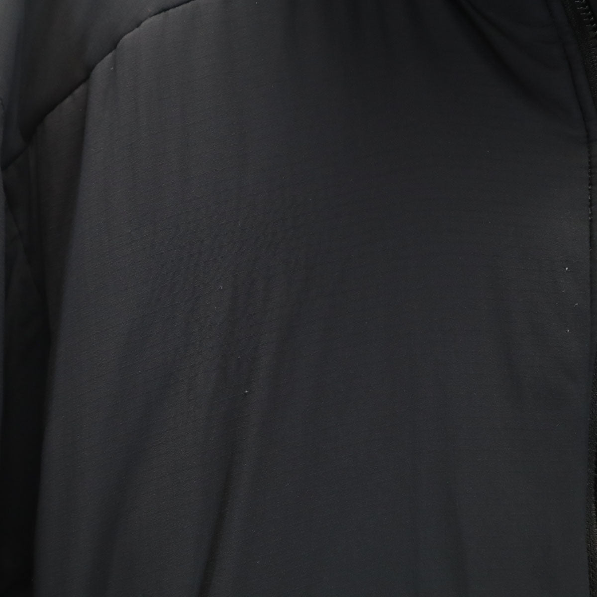 ARC'TERYX アークテリクス アトム AR ジャケット M チャコールブラック 中綿 アウトドア メンズ