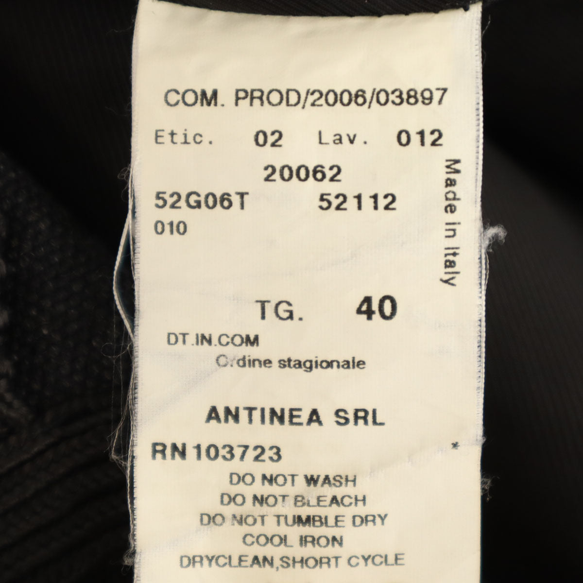 美品 Emporio Armani エンポリオアルマーニ イタリア製 テーラードジャケット 40 ブラック系 ファー付き レディース