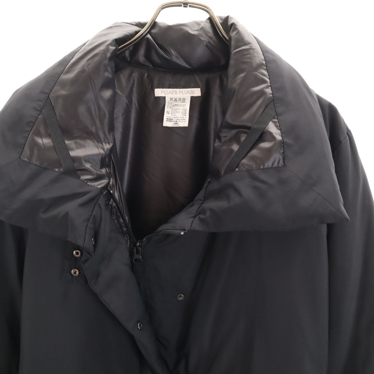 PLEATS PLEASE プリーツプリーズ ダウンジャケット 5 ブラック系 イッセイミヤケ レディース