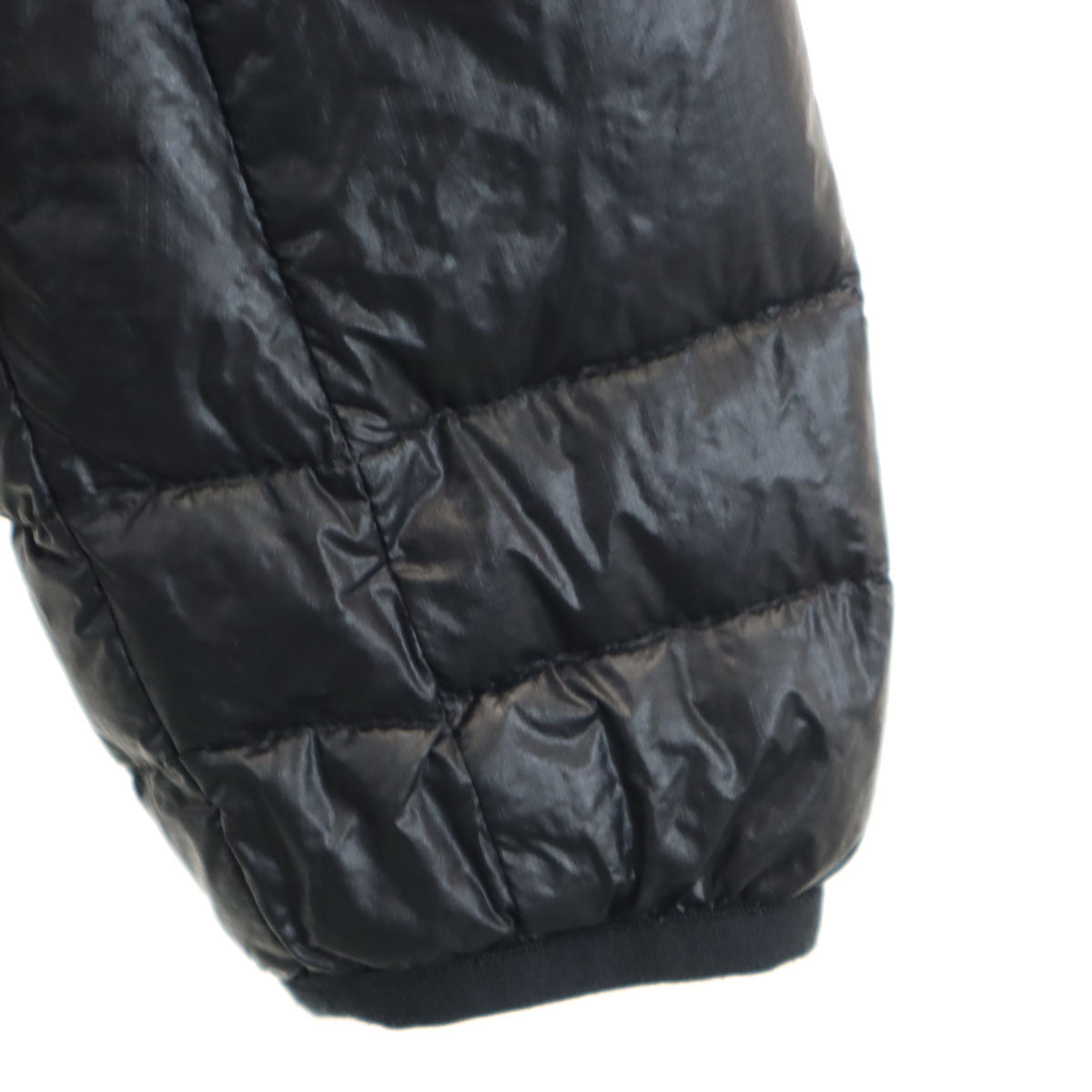 美品 THE NORTH FACE ザノースフェイス ライトヒート ダウンジャケット S ブラック 収納袋付き アウトドア ND18174 メンズ