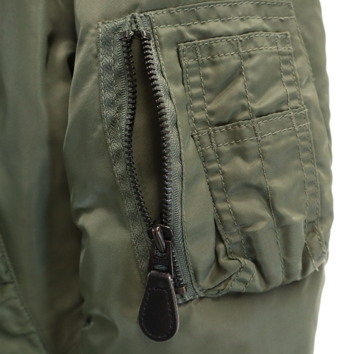 AVIREX アヴィレックス MOUSSY マウジー コラボ MA-1 フライトジャケット 2 オリーブ系 中綿 レディース