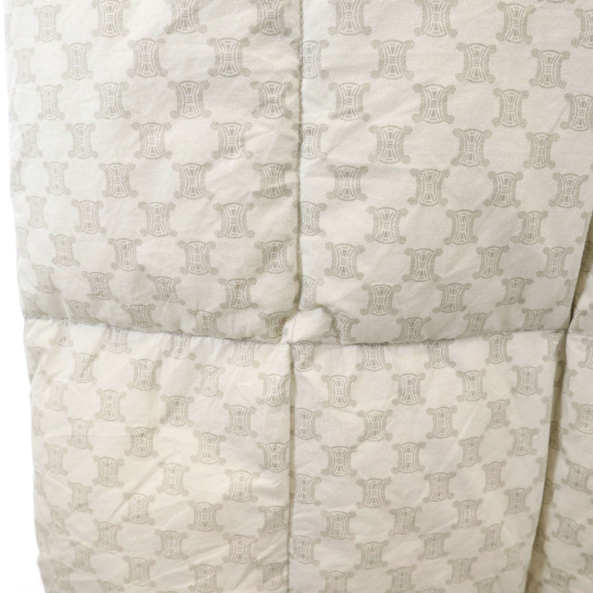 CELINE セリーヌ 西川ダウン 日本製 トリオンフ柄 ダウンベスト ベージュ メンズ