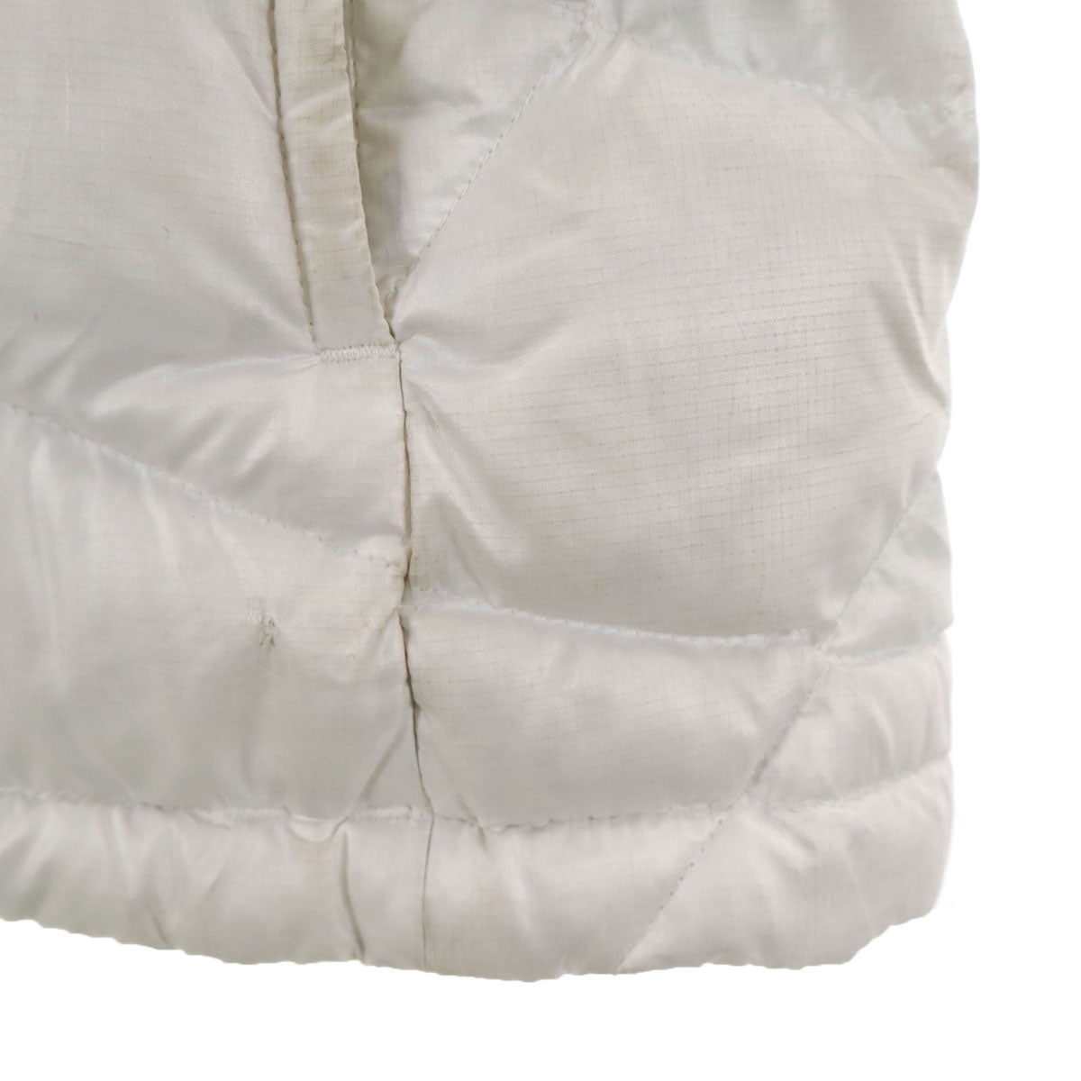 patagonia パタゴニア ダウンジャケット L 12 ホワイト 68212FA18 アウトドア ポケッタブル キッズ