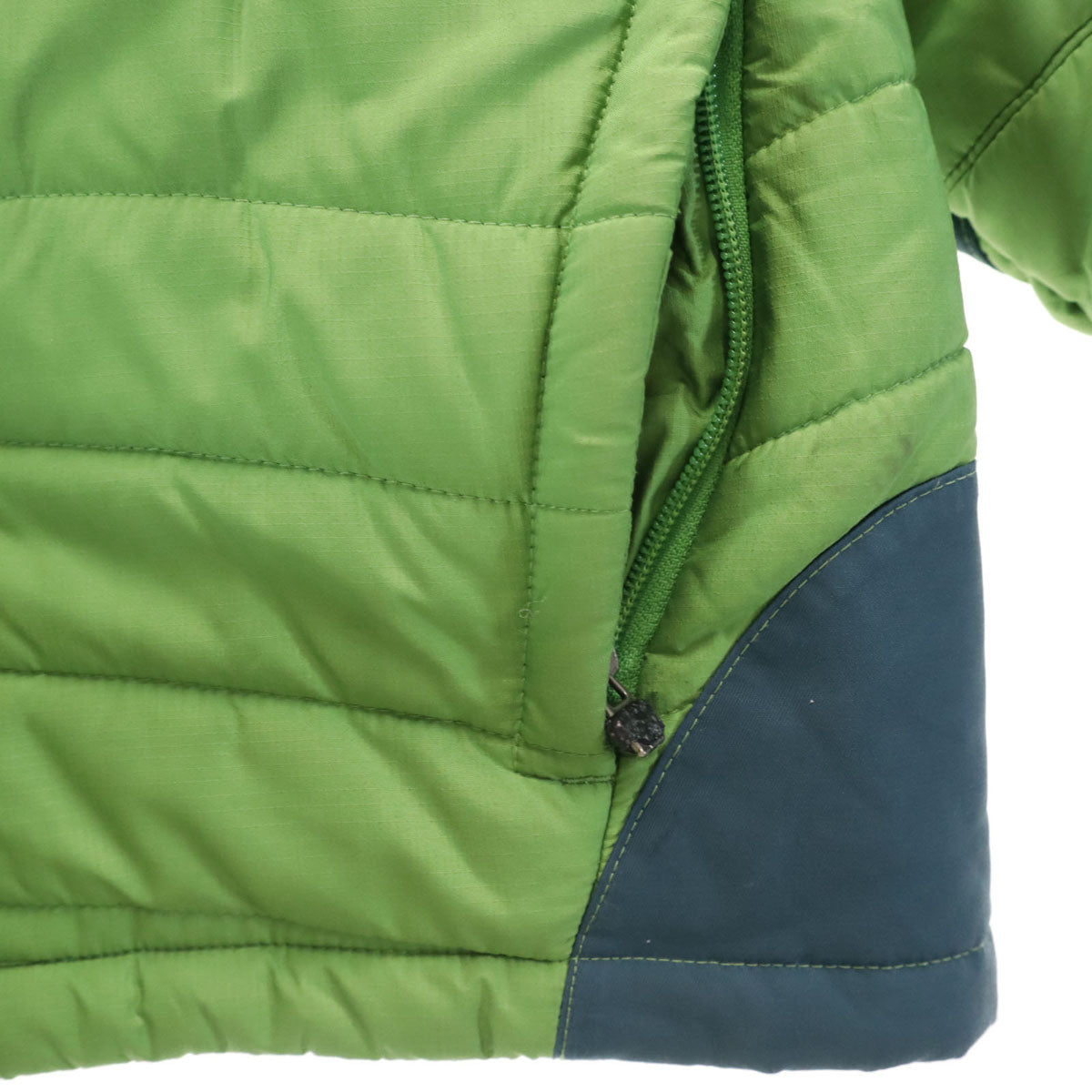 patagonia パタゴニア 中綿ジャケット S グリーン系 68381F7 アウトドア キッズ