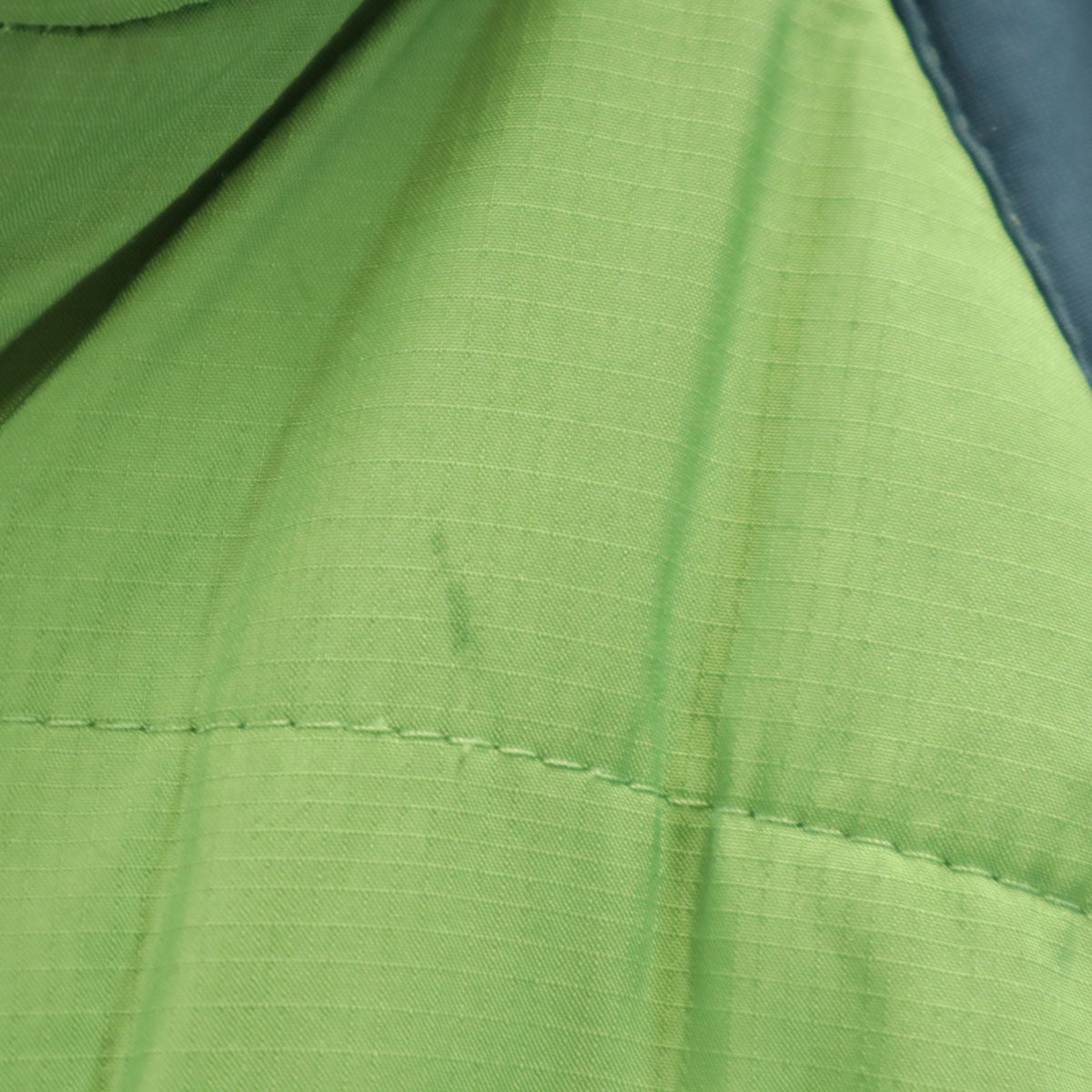 patagonia パタゴニア 中綿ジャケット S グリーン系 68381F7 アウトドア キッズ