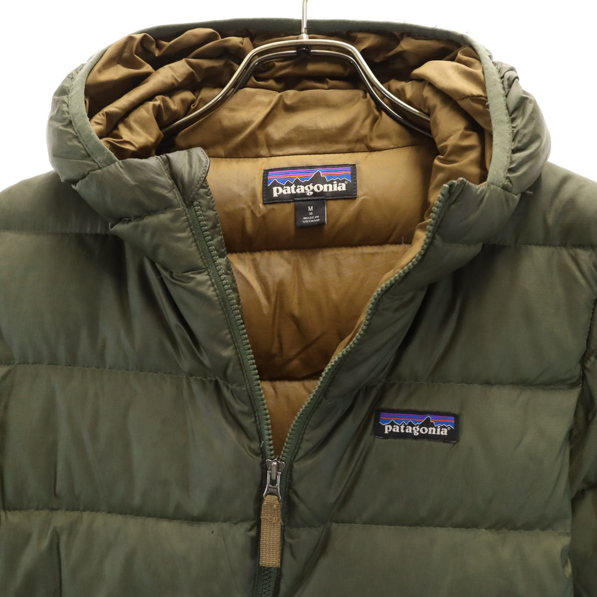 patagonia パタゴニア ダウンジャケット M カーキ 68207 アウトドア キッズ