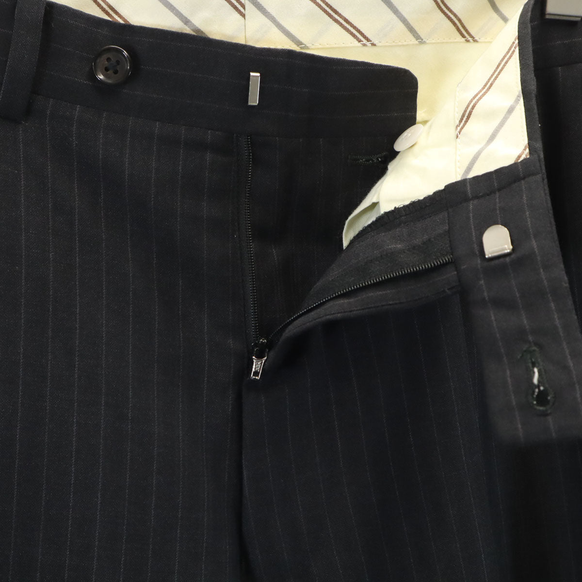 TROJAN トロージャン 日本製 ストライプ柄 エルメネジルドゼニア生地 スーツ 上下 セットアップ AB5 チャコールグレー メンズ