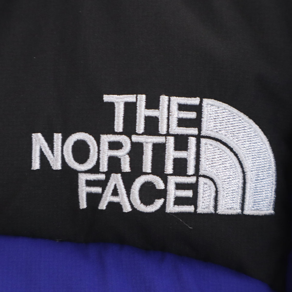 美品 THE NORTH FACE ノースフェイス 22FW バルトロ ライト ハイブリッド ダウンジャケット M 青紫 ND92240 アウトドア メンズ