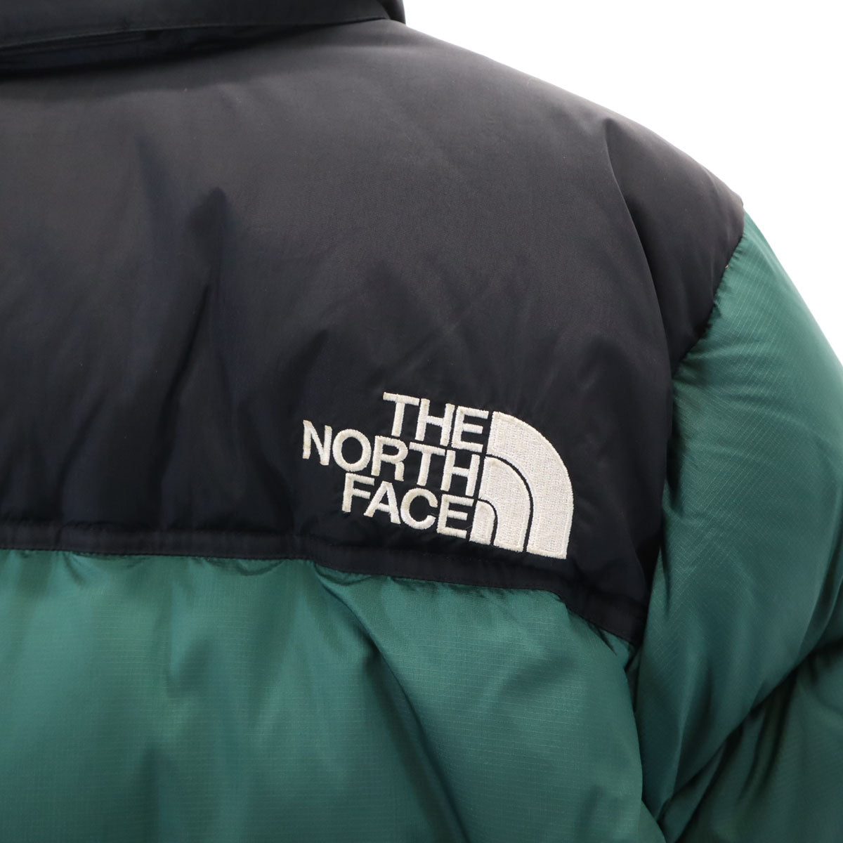 THE NORTH FACE ノースフェイス ヌプシ ダウンジャケット M グリーン系 ND91841 アウトドア メンズ