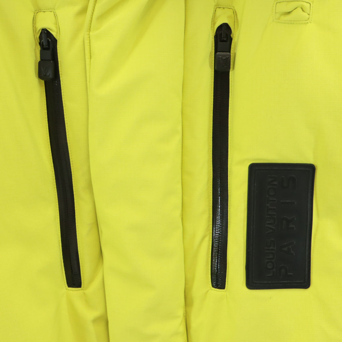 LOUIS VUITTON ルイヴィトン フランス製 ダウンジャケット 44 イエロー ハンガー カバー付き メンズ