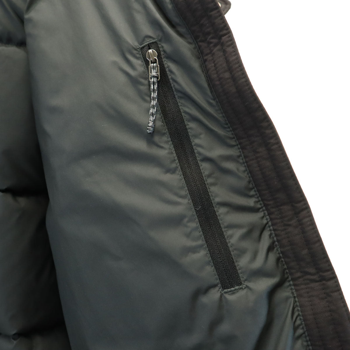 patagonia パタゴニア ダウンジャケット M ブラック アウトドア STY20625FA23 レディース