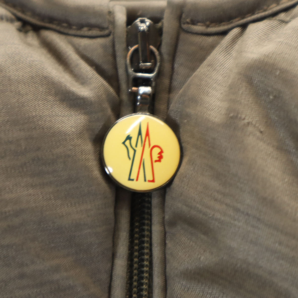 MONCLER モンクレール ハンガリー製 ダウンジャケット 2 グレージュ レディース