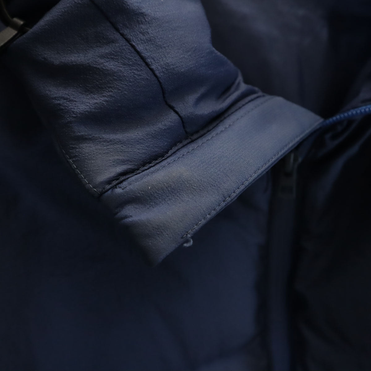 UNIQLO ユニクロ シームレス ダウンジャケット M ネイビー メンズ