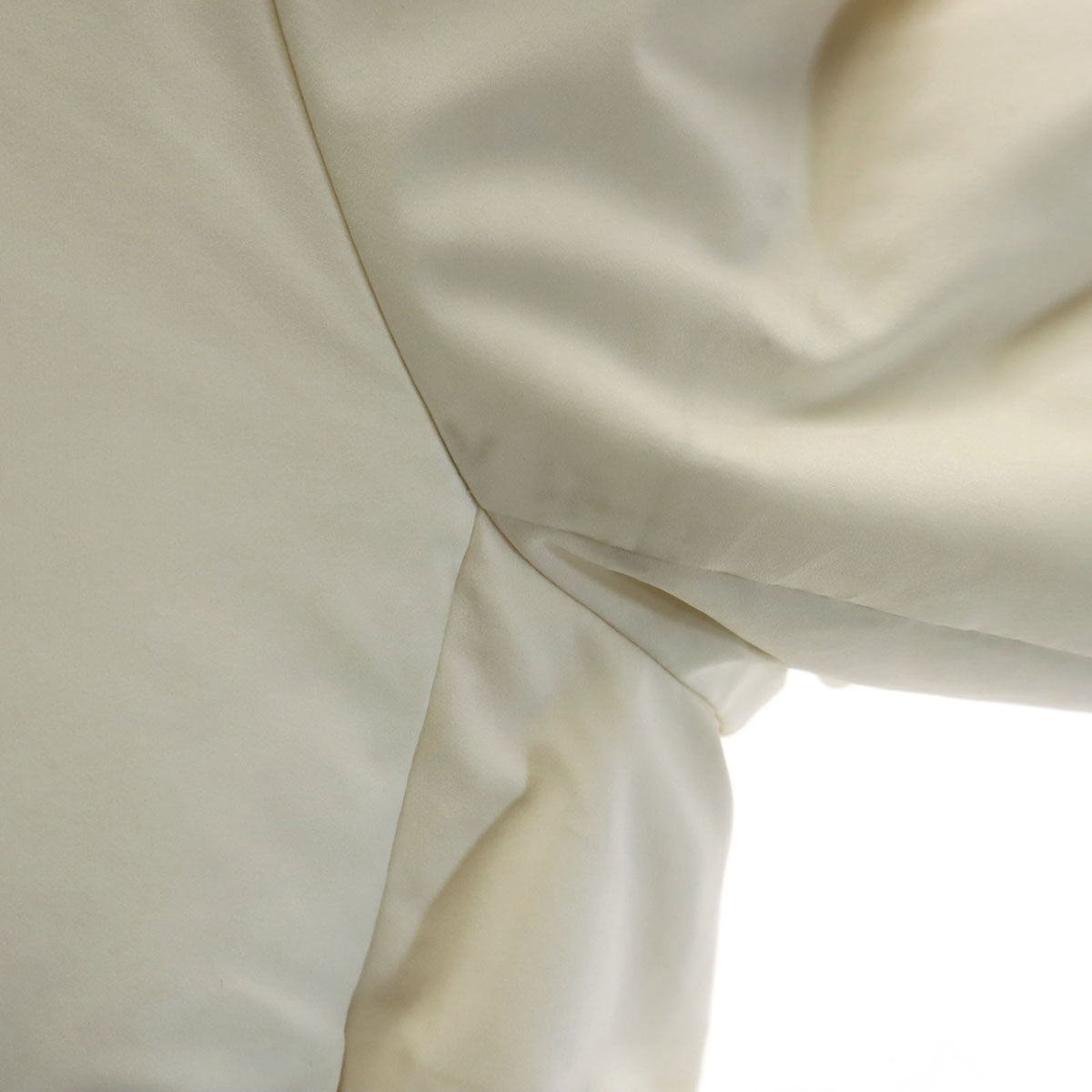 UNIQLO ユニクロ シームレス ダウンジャケット M クリーム レディース