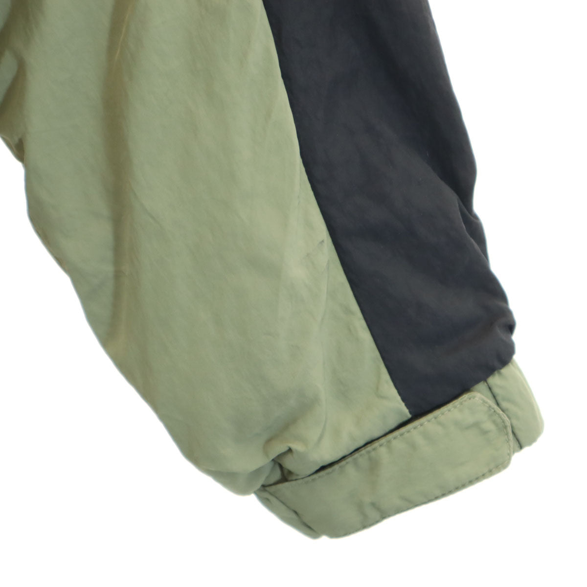 adidas アディダス ナイロンジャケット 150 カーキ 裏トリコット 薄中綿入り キッズ