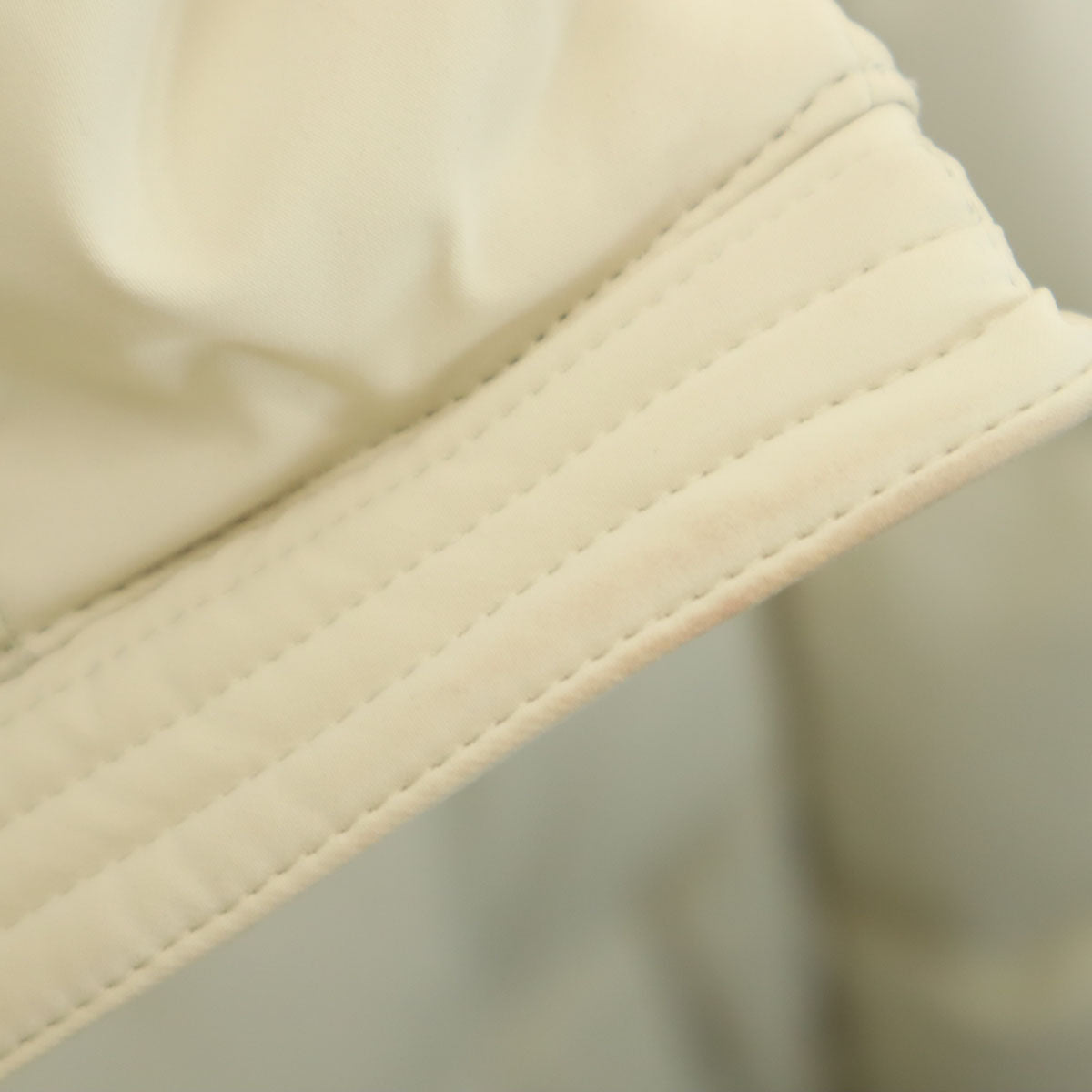 UNIQLO ユニクロ シームレス ダウンパーカー 3XL ベージュ ビッグサイズ レディース