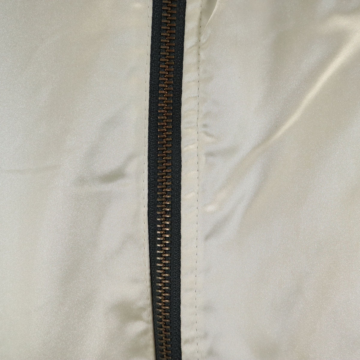 AVIREX アヴィレックス バック 刺繍 ブルゾン M グレー系 メンズ