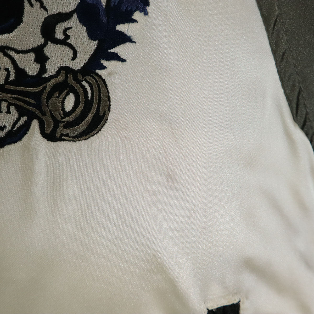 AVIREX アヴィレックス バック 刺繍 ブルゾン M グレー系 メンズ