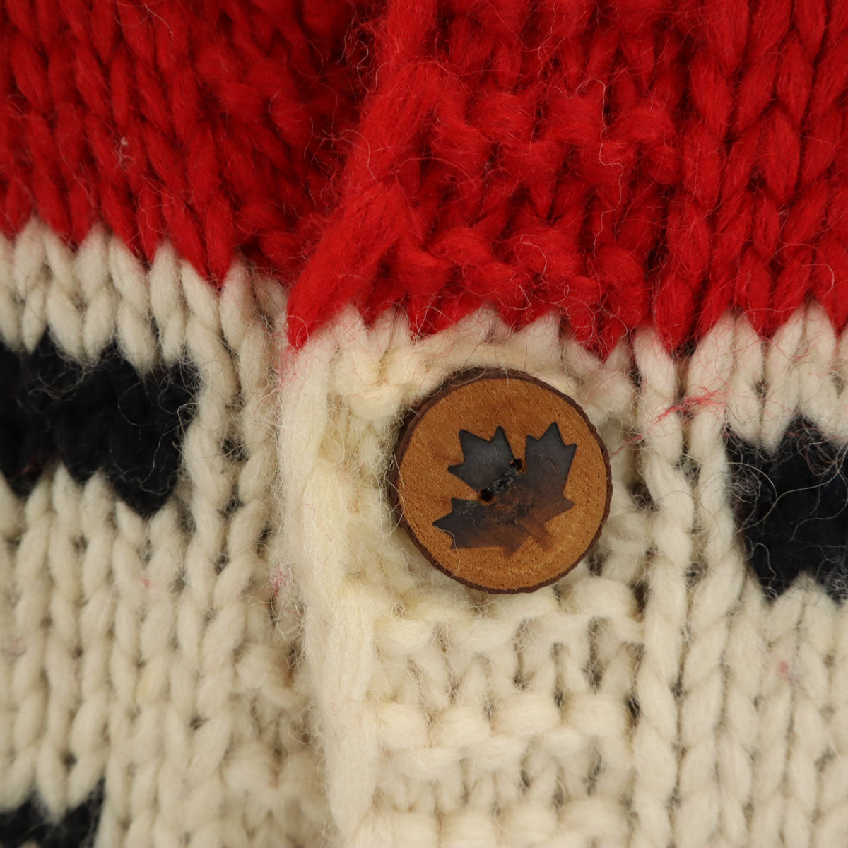 KANATA カナタ カナダ製 オオカミ ウルフ カウチンジャケット レッド メープルボタン セーター アニマル柄 メンズ