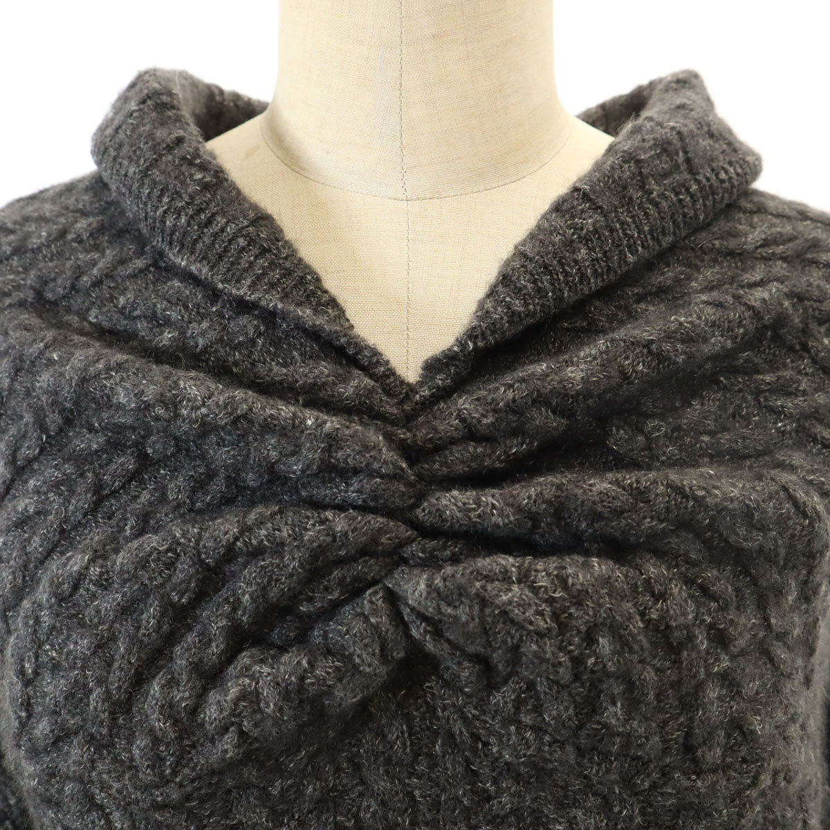 tumugu: ツムグ 日本製 リネンブレンド 5分袖 ショート丈 ケーブル ニット F チャコールグレー セーター レディース