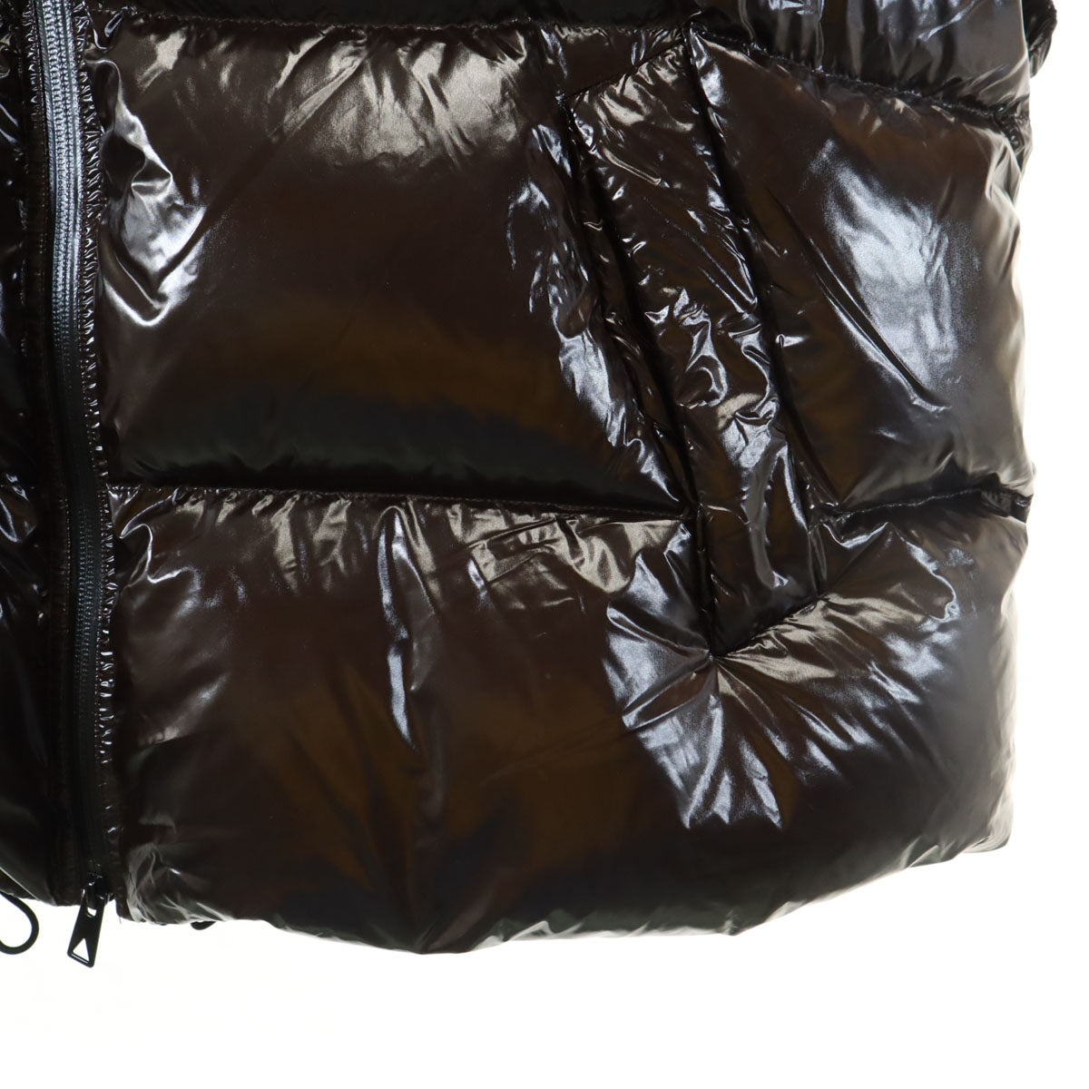 美品 BOTTEGA VENETA ボッテガ ヴェネタ 21AW イタリア製 ライトウエイト シャイニー コーティング ダウンジャケット S ダークブラウン 665999 メンズ