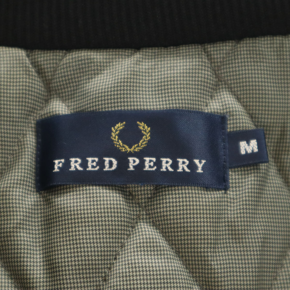 FRED PERRY フレッドペリー 中綿ジャケット M ブラック メンズ