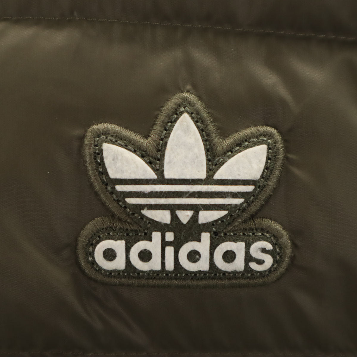 adidas アディダス ダウンジャケット S カーキ メンズ