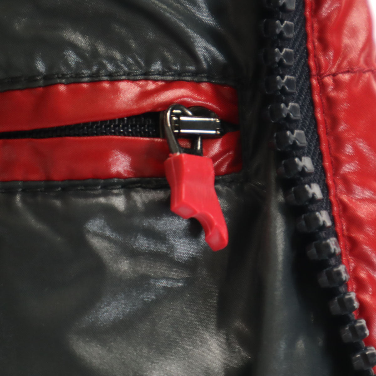 DUVETICA デュベティカ ダウンベスト 48 レッド メンズ