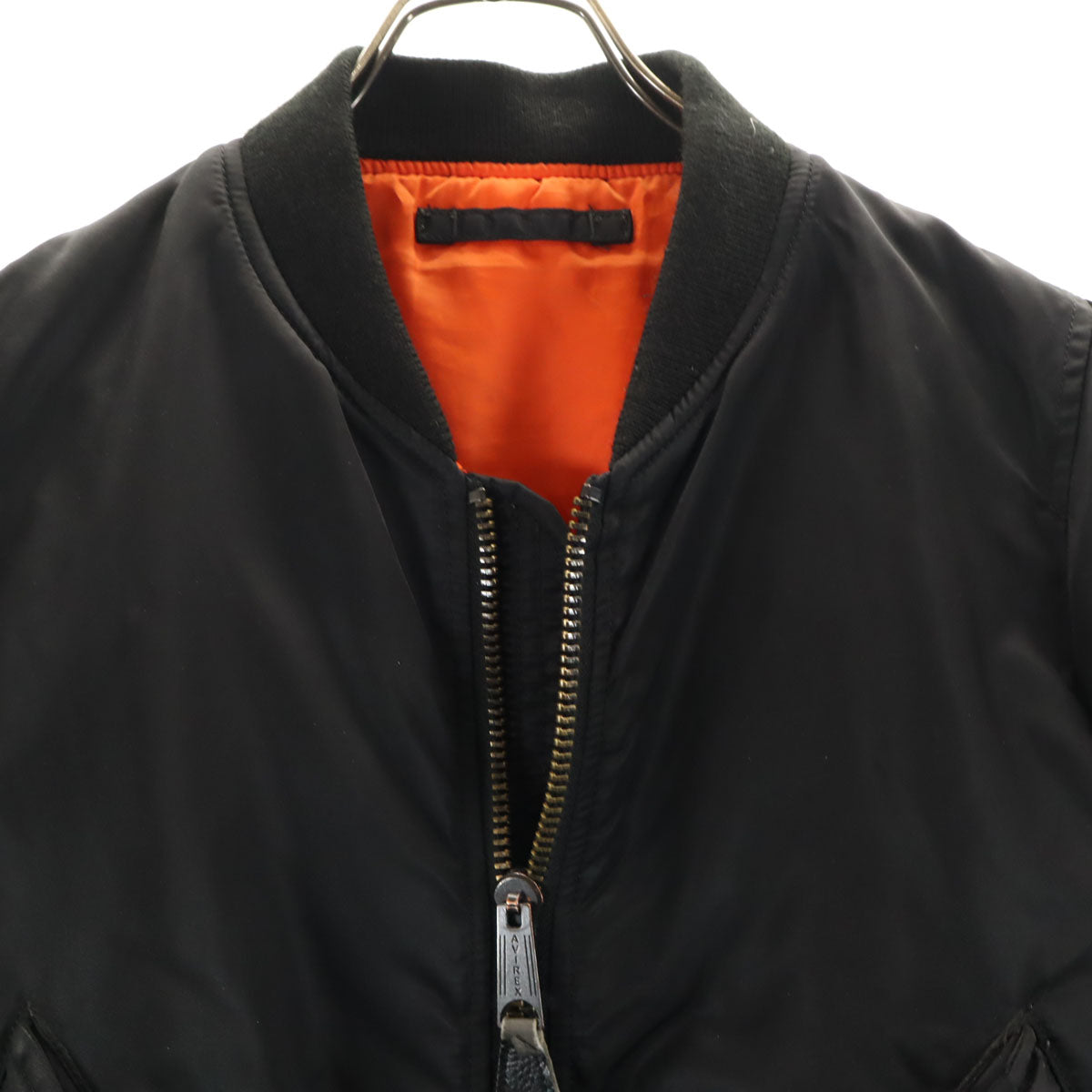 AVIREX アヴィレックス バック アーチロゴ MA-1 フライトジャケット ブラック 中綿 ミリタリー レディース